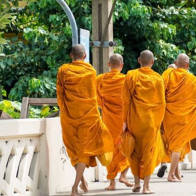 bangkok-femmes-girafes