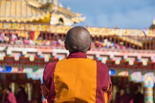 montagnes-monasteres-tibet-central